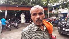 'মাথা গামছা দিয়ে বাঁধা, মুখে আঘাত', যাদবপুরের পড়ুয়াকে যে অবস্থায় দেখেন হলুদ ট্যাক্সি চালক