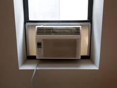 Air Conditioner: ਵਿੰਡੋ AC ਖਰੀਦ ਰਹੇ ਹੋ ਤਾਂ ਇਨ੍ਹਾਂ 5 ਗੱਲਾਂ ਦਾ ਰੱਖੋ ਧਿਆਨ, ਨਹੀਂ ਤਾਂ ਰਾਤਾਂ ਦੀ ਨੀਂਦ ਹੋ ਜਾਵੇਗੀ ਖ਼ਰਾਬ!