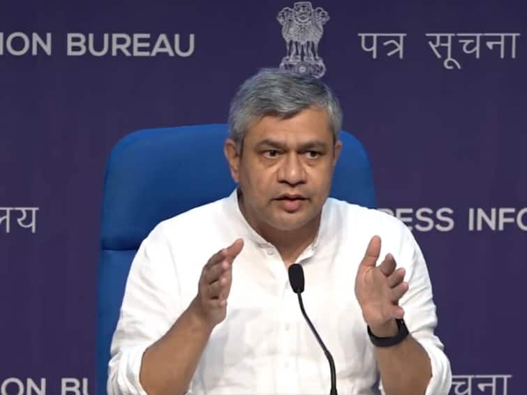 Union Cabinet Approves Doubling of Two Important Railway Lines Passing Through two Telugu states Union Cabinet: విశాఖ రైల్వే జోన్‌పై కేంద్రం సైలెన్స్, తెలుగు రాష్ట్రాల్లో మూడు రైల్వే లైన్ల అభివృద్ధికి నిధులు