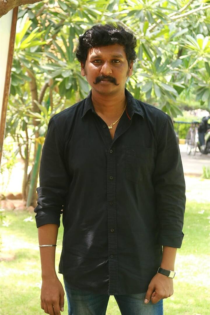 மாநகரம் படத்தை தொடர்ந்த, பிகில் படத்துடன் க்ளாஷ் செய்தது கார்த்தியின் கைதி. விஜய் படத்தை விட லோகேஷ் இயக்கிய கைதி படத்தை மக்கள் பாராட்டினர்.