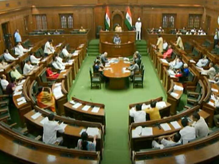 'Modi Tere Raj Mein, Manipur Jal Gaya Mein Aag' Slogans echoed in Delhi Assembly Special Session Delhi Assembly Session: 'मोदी तेरे राज में, मणिपुर जल गया आग में' दिल्ली विधानसभा में गूंजे नारे, BJP के 6 नेताओं को सदन से निकाला