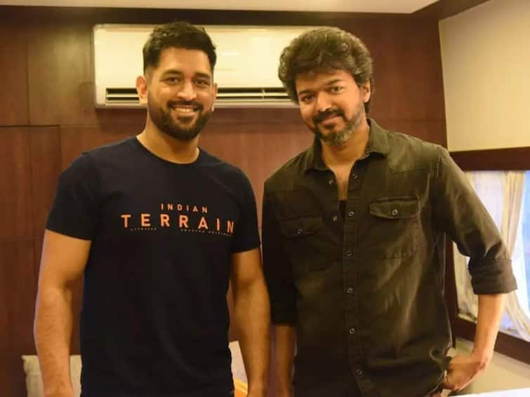 MS Dhoni Set To Make Upcomming Movie Debut With Thalapathy Vijay Says Report Thalapathy 68: నటుడిగా ఎంట్రీ ఇవ్వబోతున్న ధోనీ, విజయ్ చిత్రంలో విలన్ పాత్ర?