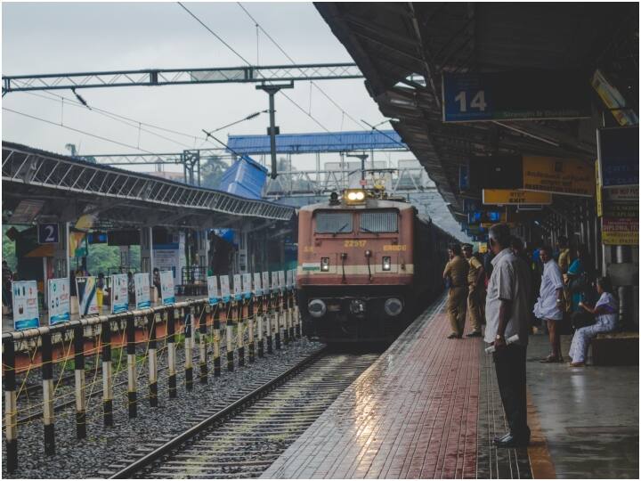 ट्रेन में इन मरीजों को मिलती है किराए में छूट, यहां देख लीजिए बीमारियों की लिस्ट