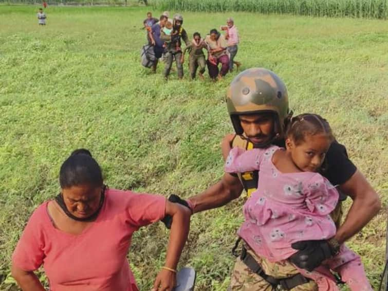 Himachal Rains: IAF Completes Rescue Ops, Evacuates Over 1,000 People In 72 Hours. WATCH Himachal Rains: IAF Completes Rescue Ops, Evacuates Over 1,000 People In 72 Hours. WATCH