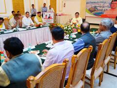 उत्तराखंड ग्लोबल इन्वेस्टर्स समिट को लेकर सीएम धामी की बैठक, अधिकारियों को दिए ये दिशा-निर्देश