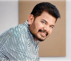 Director Shankar Birthday : பிரம்மாண்ட இயக்குநர் ஷங்கரின் பிறந்தநாளை கேக் வெட்டி சிம்பிளாக கொண்டாடிய கேம் சேஞ்சர் படக்குழு !