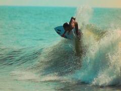 மாமல்லபுரத்தில் அலைச்சறுக்கு போட்டி.. வீரர்களின் அசாத்திய சாகசங்கள்.. இத படிங்க முதல்ல..