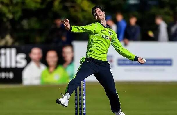 આયરલેન્ડના અનુભવી સ્ટાર ઓલરાઉન્ડર જ્યોર્જ ડોકરેલની બોલિંગ સામે મોટા ખેલાડીઓ પણ પરાજય માની લે છે. 2011ના વર્લ્ડ કપમાં પણ જ્યારે ડોકરેલ માત્ર 19 વર્ષનો હતો ત્યારે તેણે મહાન સચિન તેંડુલકર અને એમએસ ધોનીને એલબીડબ્લ્યુ આઉટ કર્યા હતા. આ એક મોટી વાત છે. ડોકરેલે 117 ODI અને 123 T20 મેચ રમી છે.