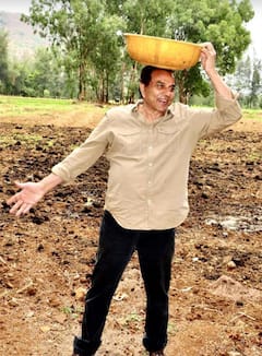 शहर की चकाचौंध से दूर इस आलीशान फार्महाउस में सुकून के पल बिताते हैं धर्मेंद्र, स्वीमिंग पूल से लेकर हैलीपेड जैसी सुविधाएं हैं मौजूद