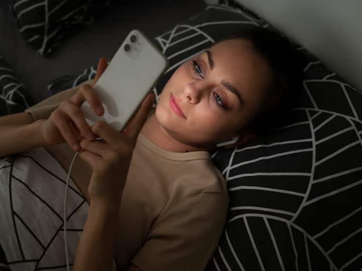 iPhone यूजर्स के लिए एप्पल ने जारी की ये चेतावनी, बिल्कुल न करें इग्नोर