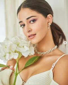 Ananya Pandey: ਵਾਈਟ ਆਊਟਫਿਟ 'ਚ ਬੇਹੱਦ ਖੂਬਸੂਰਤ ਦਿਖੀ ਅਨਨਿਆ ਪਾਂਡੇ, ਡਰੀਮ ਗਰਲ ਤੋਂ ਨਜ਼ਰ ਨਹੀਂ ਹਟਾ ਪਾ ਰਹੇ ਫੈਨਜ਼