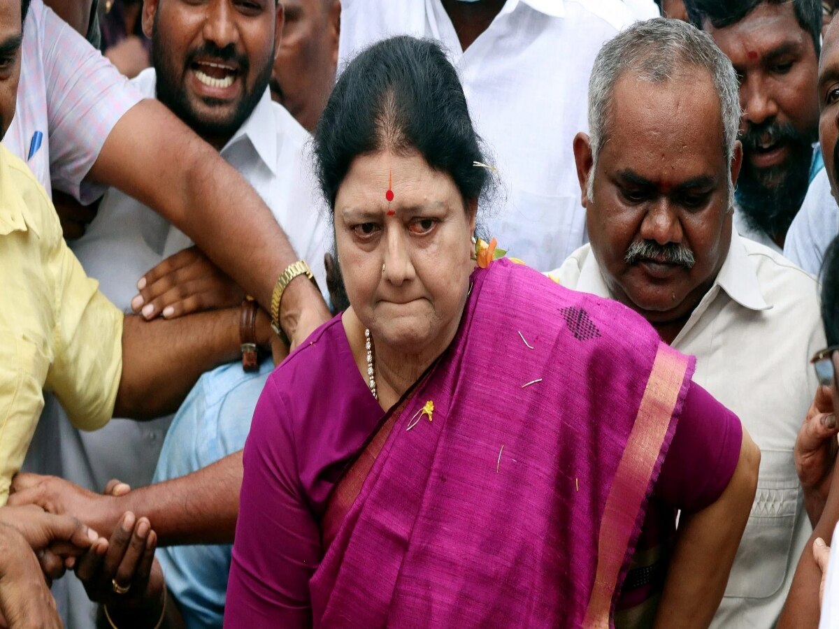 Sasikala Birthday:  ’தொண்டர்களுக்கு ஒளிமயமான எதிர்காலம் காத்திருக்கிறது என்ற சசிகலா’ முதலில் அவருக்கு அரசியலில் எதிர்காலம் இருக்கிறதா..?