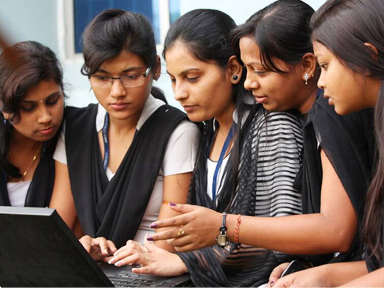 telangana among top 3 states to lead nation In programming skills Telangana Youth: అట్లుంటది తెలంగాణ యూత్‌తోని, ప్రోగ్రామింగ్‌లో టాప్‌- కర్ణాటక, కేరళతో పోటీ