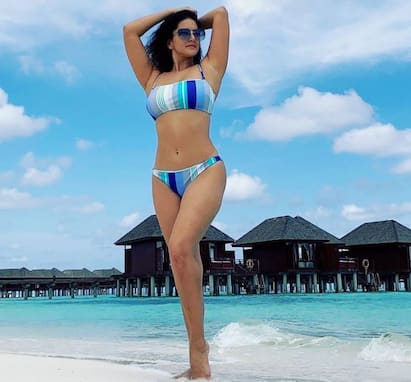 Sunny Leone : સની લિયોનનો હોટ બિકિની અંદાજ જોઈ ફેન્સ બન્યા બેકાબુ, જુઓ વાયરલ તસવીરો