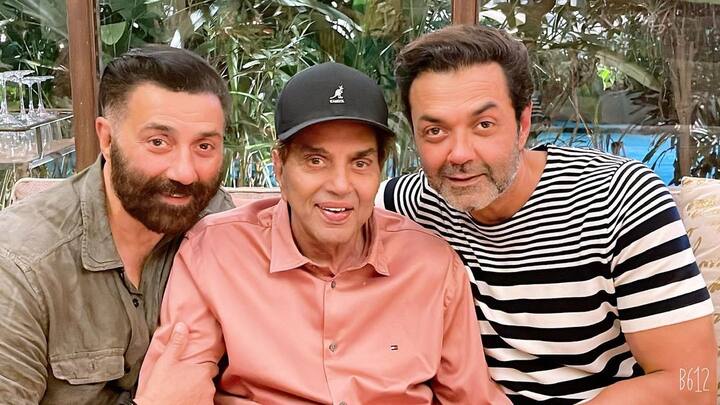 जैसे ही ये बात एक्टर के पिता धर्मेंद्र को पता चली तो वो गुस्से से इतने आगबबूला हो गए कि उनकी जमकर पिटाई कर डाली. इस बात का खुलासा सनी ने खुद नेशनल टीवी पर किया था.