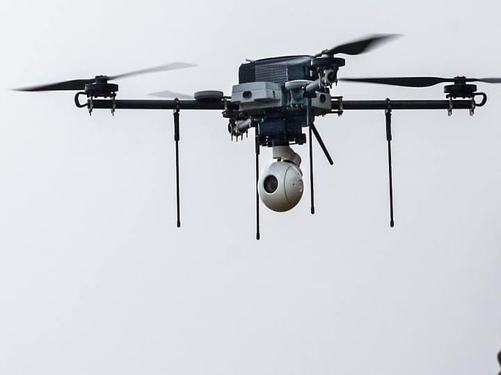 Union Ministry of Rural Development permits drones monitoring on MGNREGA worksites MGNREGA: ड्रोन से की जाएगी मनरेगा में होने वाले कामों की मॉनिटरिंग, केंद्र सरकार ने जारी की गाइडलाइंस