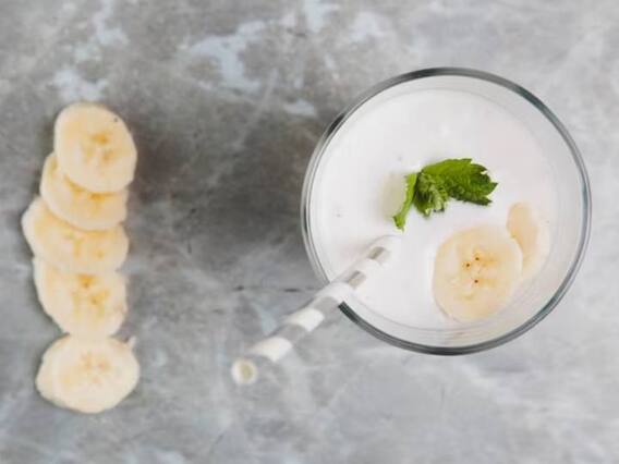 Banana Coconut Smoothie: केला और नारियल से बनाएं स्मूदी, ब्रेकफास्ट में भी कर सकते हैं इस्तेमाल