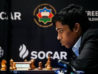 18 वर्षाच्या प्रज्ञानानंदने नंबर 1 कार्लसनचा घामटा काढला, पहिली बाजी बरोबरीत