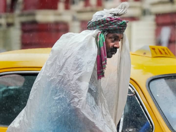 मौसम विभाग के मुताबिक, 18 और 19 अगस्त को ओडिशा, झारखंड, पश्चिम बंगाल, बिहार और सिक्किम में बारिश होने के आसार हैं.