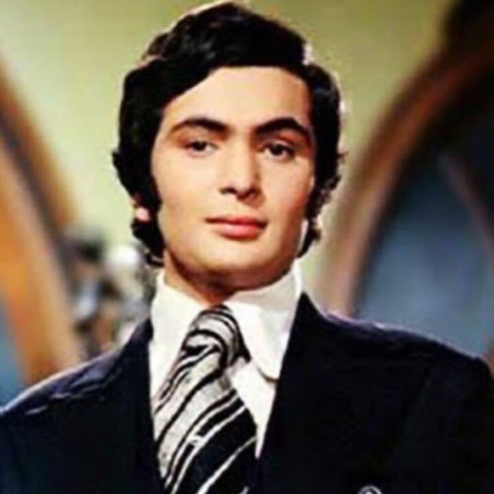 ফিল্মি পরিবারের সদস্য় হয়েও নিজ দক্ষতায় দর্শকের মনে জায়গা করে নিয়েছেন ঋষি কপূর।