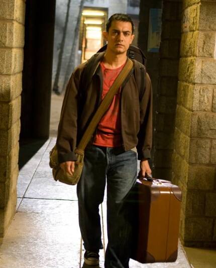 आमिर खान बॉलीवुड के परफेक्शनिस्ट माने जाते हैं. अपनी हर फिल्म को बनाते वक्त वो उसमें अपनी पूरी जान डाल देते हैं. फिल्म 3 इडियट्स के दौरान भी ऐसा ही हुआ था.