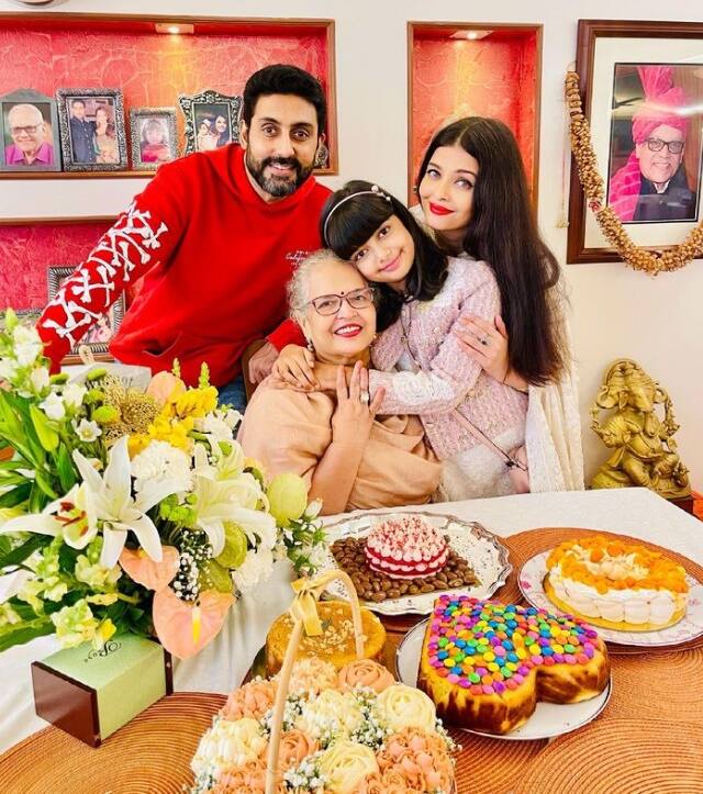 रिपोर्ट्स के मुताबिक मुंबई में हाईराइज बिल्डिंग स्काईलार्क टावर के 37वें फ्लोर में ऐश्वर्या और अभिषेक प्रॉपर्टी ओन करते हैं. टीओआई के मुताबिक इस घर की कीमत 21 करोड़ रुपए है.