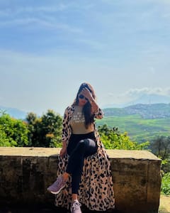 Nivetha Pethuraj: ప్రకృతి అందాల నడుమ నివేదా సరదాలు