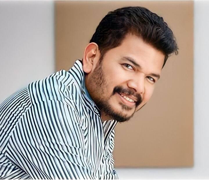 தமிழ் சினிமாவில் உதவி இயக்குநராக பயணத்தை தொடங்கி தற்போது இந்திய சினிமாவின் பிரம்மாண்ட இயக்குநர் என்றழைக்கப்படுகிறார் ஷங்கர்.