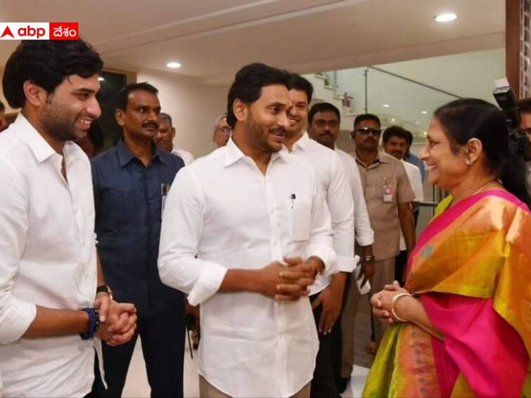 AP CM YS Jagan went to Devineni Avinash house in Vijayawada DNN Jagan at Avinash Home: అవినాష్‌కు సీఎం జగన్ సపోర్ట్, విజయవాడ పాలిటిక్స్ లో ఆసక్తికర పరిణామం