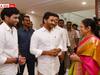 Jagan at Avinash Home: అవినాష్‌కు సీఎం జగన్ సపోర్ట్, విజయవాడ పాలిటిక్స్ లో ఆసక్తికర పరిణామం