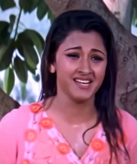 फिल्म में गौरी की भूमिका एक्ट्रेस रचना बनर्जी ने निभाई थी. इस फिल्म के बाद कहां गईं 'गौरी?' अमिताभ बच्चन के साथ एक वक्त में रचना बनर्जी ने स्क्रीन शेयर की थी, लेकिन इन दिनों कहां हैं और क्या कर रही हैं रचना बनर्जी? आइए जानते हैं..