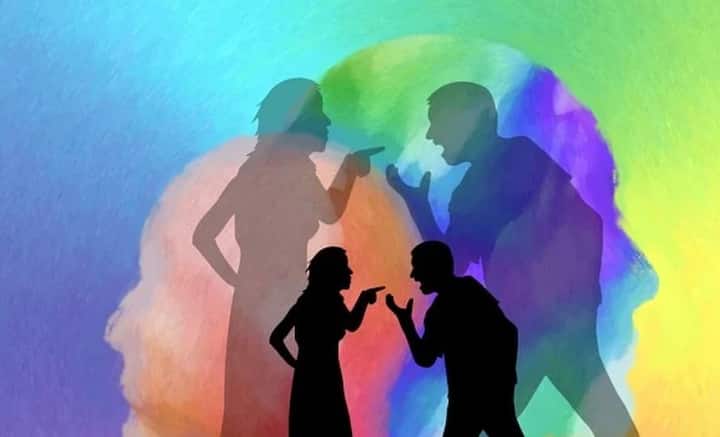 একসঙ্গে থাকতে গেলে ঝগড়া-ঝামেলা হতেই পারে। তাই বলে সামনের মানুষটির থেকে মুখ ফিরিয়ে নেওয়া যায় না একেবারে। বিপদে আপদে পরস্পরের পাশে থাকা, সাহস জোগানো থেকে মনের দিক থেকে সামলে উঠতে সাহায্য করাই যায়। কিন্তু আপনি সমস্যায় রয়েছেন জেনেও যদি সামনের জন নির্লিপ্ত থাকেন, বিশেষ কিছু যায় না আসে তাঁর, সতর্ক হওয়া প্রয়োজন।