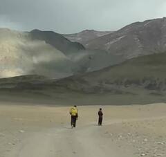 World’s Highest Tunnel: चीन से लगी सीमा पर बन रही दुनिया की सबसे ऊंची सड़क, टनल और फाइटर जेट बेस, अपना ही रिकॉर्ड तोड़ने की तैयारी में भारत