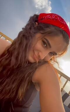 बेहद ग्लैमरस है Raveena Tandon की बेटी, 18 की उम्र में मां के नक्शे कदमों पर नहीं इस राह पर निकलीं राशा ठाडानी?