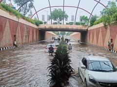 बारिश के बाद दिल्ली के इन इलाकों में जलभराव से बढ़ी परेशानी, ट्रैफिक पुलिस को जारी करना पड़ा अलर्ट