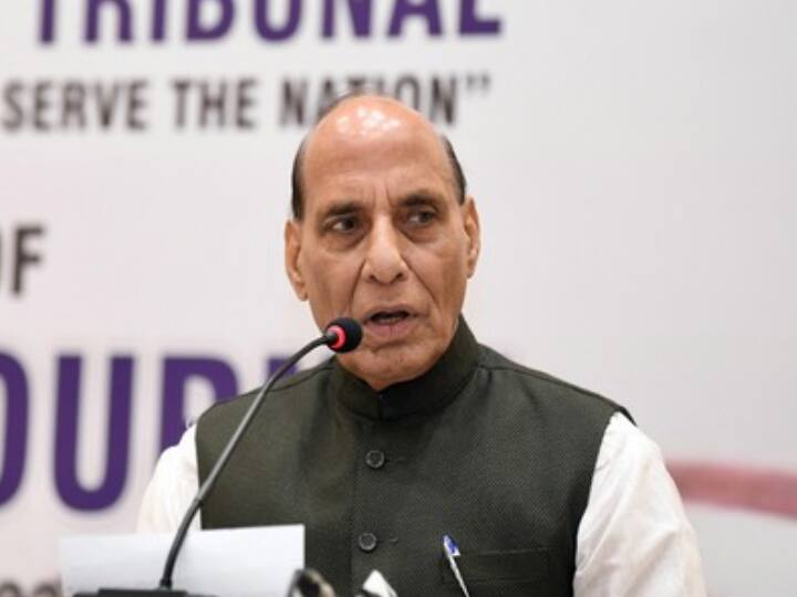 Ladakh Leh Army Truck Accident Defence Minister Rajnath Singh Said Never Forget exemplary service to nation. Army Truck Accident: 'राष्ट्र के प्रति उनकी सेवा को नहीं भूलेंगे', लेह में सैनिकों की मौत पर रक्षा मंत्री राजनाथ सिंह क्या बोले?