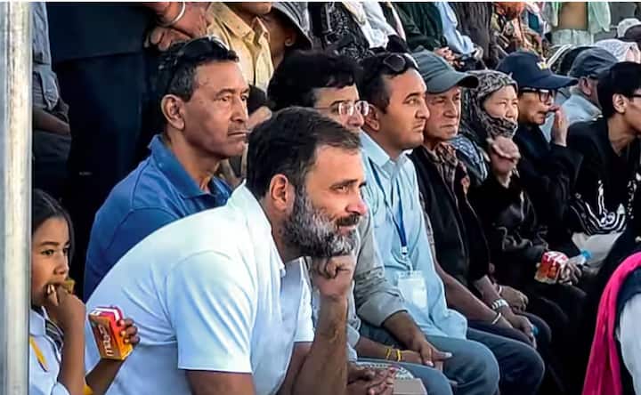 18 ਅਗਸਤ ਨੂੰ ਰਾਹੁਲ ਗਾਂਧੀ ਨੇ ਲੇਹ 'ਚ ਫੁੱਟਬਾਲ ਮੈਚ ਵੀ ਦੇਖਿਆ ਅਤੇ ਉੱਥੇ ਲੋਕਾਂ ਨਾਲ ਗੱਲਬਾਤ ਕੀਤੀ।