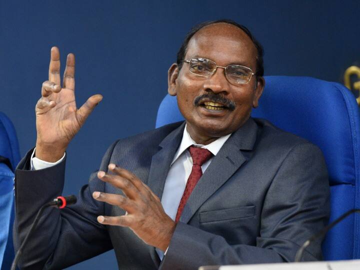 Chandrayaan-3: चंद्रयान से पहले चांद पर पहुंचेगा रूस का लूना एयरक्राफ्ट, पूर्व इसरो चीफ बोले- 'हमें एडवांस टेक्नोलॉजी जरूरत' Former ISRO chief says we need bigger rockets and extra fund as Luna 25 could land before Chandrayaan 3 Chandrayaan-3: चंद्रयान से पहले चांद पर पहुंचेगा रूस का लूना एयरक्राफ्ट, पूर्व इसरो चीफ बोले- 'हमें एडवांस टेक्नोलॉजी जरूरत'