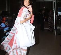 Anushka sharma: ਏਅਰਪੋਰਟ 'ਤੇ ਬਹੁਤ ਹੀ ਸਿੰਪਲ ਲੁੱਕ 'ਚ ਨਜ਼ਰ ਆਈ ਅਨੁਸ਼ਕਾ ਸ਼ਰਮਾ, ਪੈਪਰਾਜ਼ੀ ਨੂੰ ਇਦਾਂ ਦਿੱਤੇ ਪੋਜ਼, ਵੇਖੋ ਤਸਵੀਰਾਂ