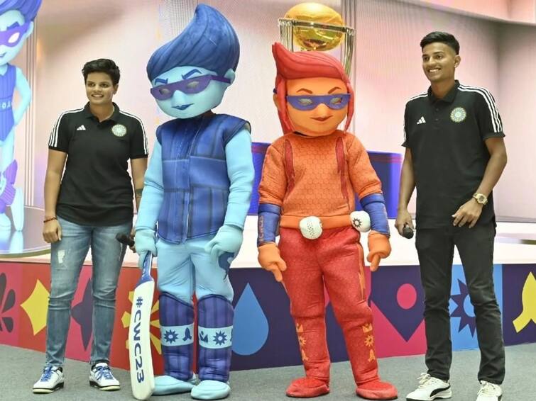 ICC unveils irresistible mascot duo for ICC Men's Cricket World Cup 2023 World Cup 2023: ஒருநாள் உலகக்கோப்பை 2023-க்கான சின்னம் அறிமுகம்.. வெளியிட்ட யாஷ் துல், ஷாபாலி வர்மா..!