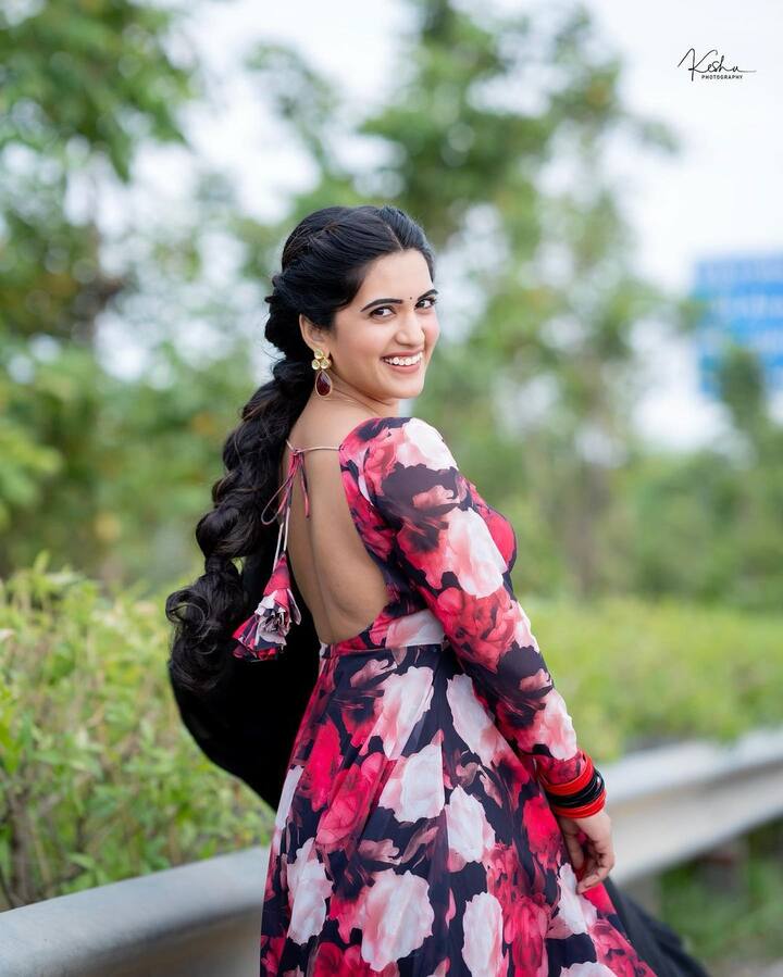 స్రవంతి చొక్కారపు ఫోటోస్. Image Credit: Sravanthi Chokarapu / Instagram