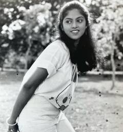 Nadiya Vintage Photos : ‘என்னவென்று சொல்வதம்மா..வஞ்சி அவள் பேரழகை..’ வைரலாகும் நடிகை நதியாவின் விண்டேஜ் புகைப்படங்கள்!