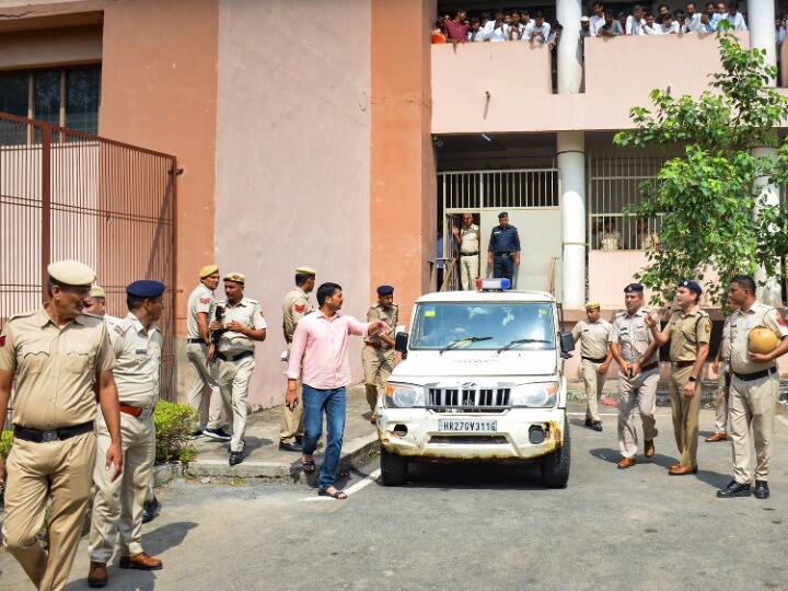 Rapid action by police regarding Nuh violence, FIR against 60 people, 259 arrested, this action against those who spread rumors Nuh Haryana Violence: नूंह हिंसा को लेकर पुलिस का ताबड़तोड़ एक्शन, 60 लोगों पर FIR, अब तक 259 को किया गिरफ्तार