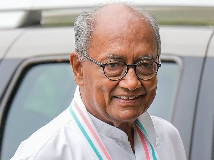 A tweet of Ex CM Digvijay Singh on Bajrang Dal heated up politics of Madhya Pradesh ANN MP Politics: दिग्विजय सिंह के एक ट्वीट ने गरमा दी एमपी की सियासत, बीजेपी ने इंदौर में दर्ज कराई शिकायत, क्या है पूरा मामला