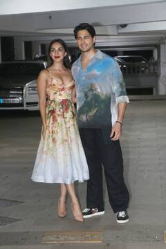 स्टाइलिश फ्रॉक पहन पति सिद्धार्थ मल्होत्रा संग स्पॉट हुईं Kiara Advani, हाथों में हाथ डाले एक दूसरे पर प्यार लुटाता नजर आया कपल