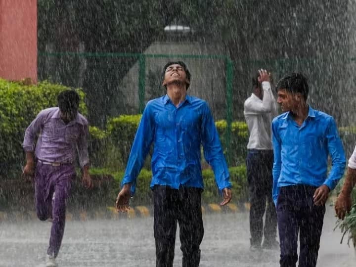Delhi Rains: दिल्ली के कई इलाकों में बारिश के बाद गर्मी से राहत, जानें अगले एक हफ्ते का मौसम अपडेट Delhi Weather 19 August Update IMD Forecast today rain Alert in Delhi NCR Delhi Rains: दिल्ली के कई इलाकों में बारिश के बाद गर्मी से राहत, जानें अगले एक हफ्ते का मौसम अपडेट