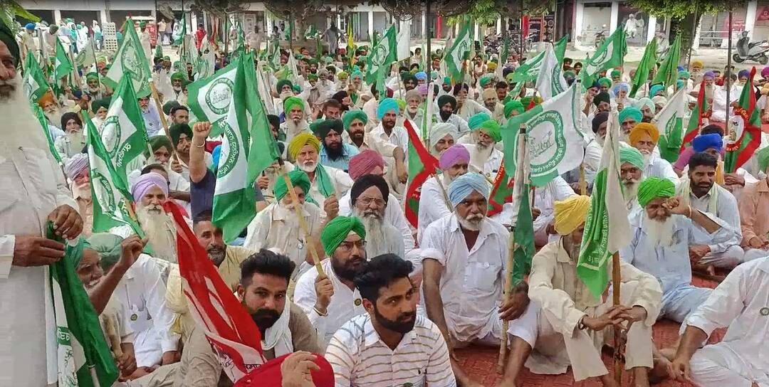 SKM protest against punjab and central government in barnala Punjab news: ਕਿਸਾਨਾਂ ਨੇ ਮੁੜ ਖੋਲ੍ਹਿਆ ਮੋਰਚਾ, ਕੈਬਨਿਟ ਮੰਤਰੀ ਦੀ ਕੋਠੀ ਦਾ ਕੀਤਾ ਘਿਰਾਓ, ਰੱਖੀ ਇਹ ਮੰਗ