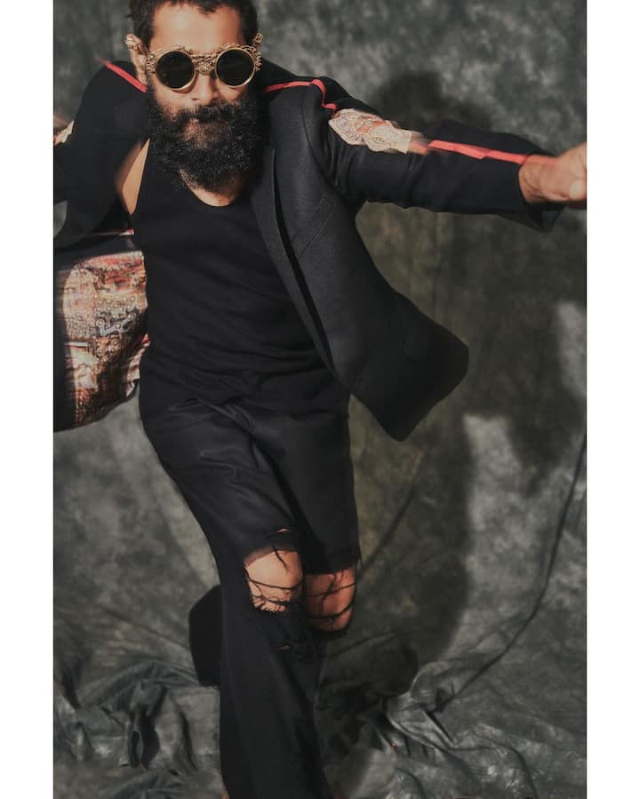 Let us know what do you think of Chiyaan Vikram's new look ( All Pics Credit: the_real_chiyaan