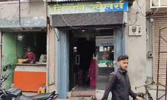 सोलापुरात जिल्हाधिकाऱ्यांचा वाहन चालक असल्याचे सांगत सोनाराला गंडा, सराफाची साडेचार लाखांची फसवणूक; गुन्हा दाखल