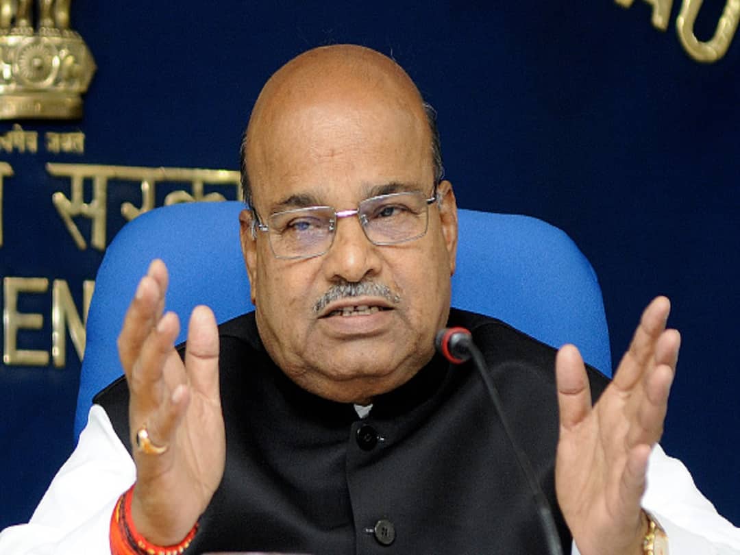 Ex-Karnataka Ministers Umashree, M R Seetharam & Former IRS Officer Sudham Das Nominated As MLCs Ex-Karnataka Ministers Umashree, M R Seetharam & Former IRS Officer Sudham Das Nominated As MLCs